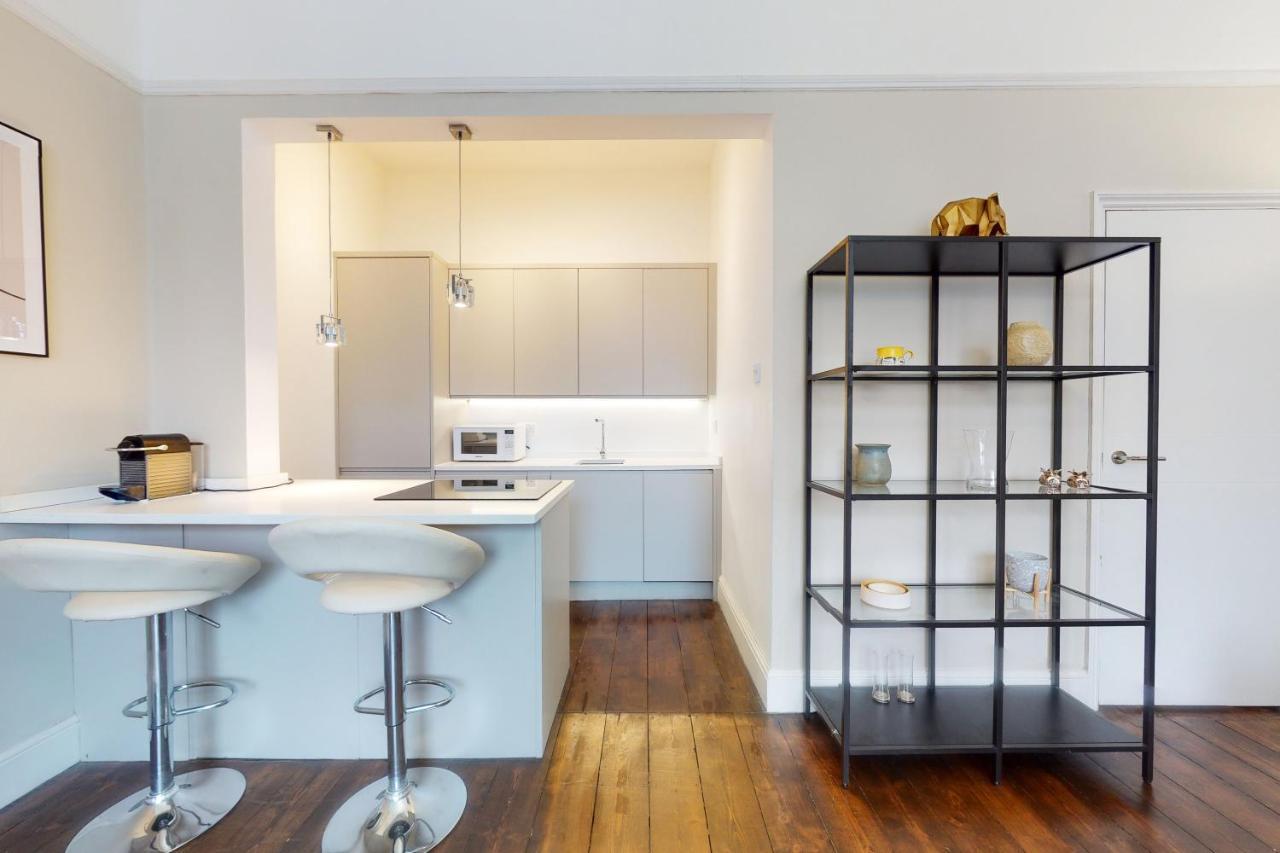 Super 1 Bedroom Flat In Hendon Near Middlesex University With Private Parking Kültér fotó