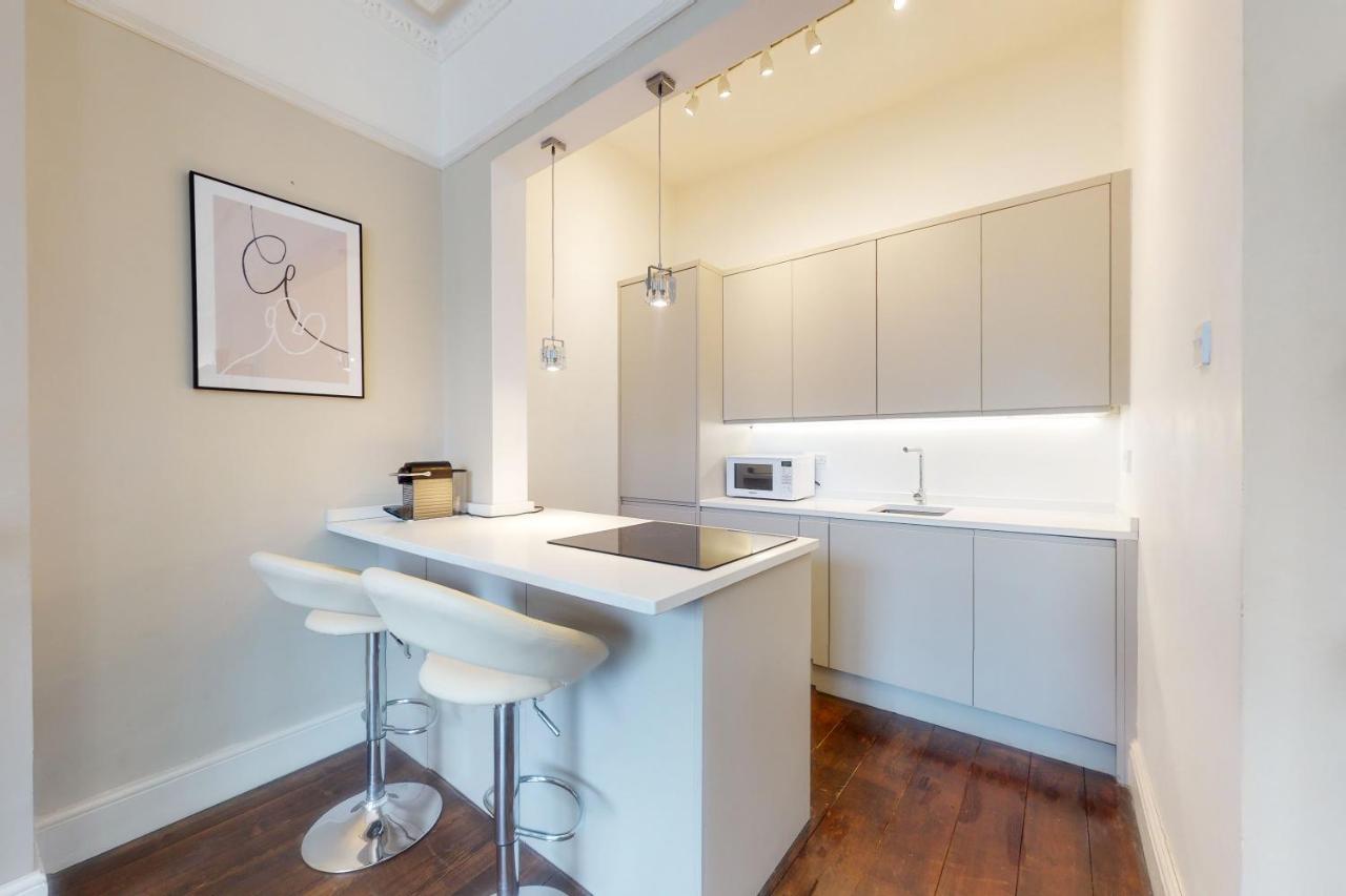 Super 1 Bedroom Flat In Hendon Near Middlesex University With Private Parking Kültér fotó